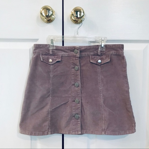 Urban Corduroy Button-Up Skirt - Picture 2 of 3